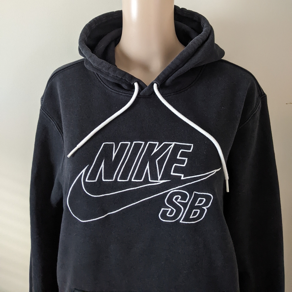 Nike SB Embroidered Black Hoodie, Size Large